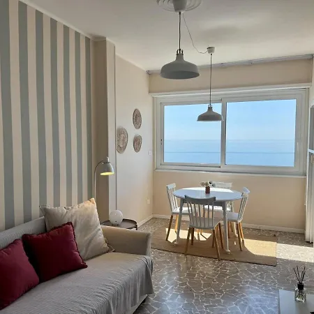 Sallys - Casa Arcobaleno * Ospedaletti