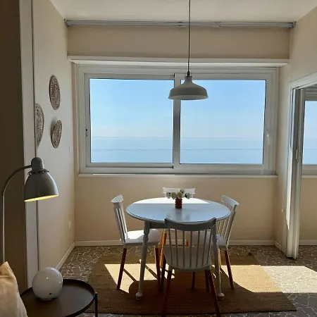 Appartement Sallys - Casa Arcobaleno Ospedaletti